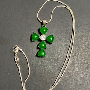 🖤18KGP💕Jade Cross pendant necklace